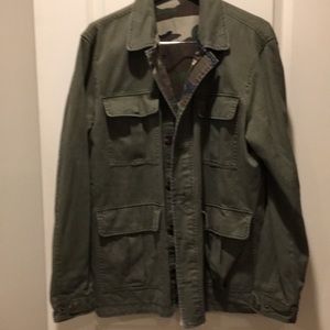 Like New! Forever 21 men reversible Camo Cargo Army Utility Safari Jacket size L